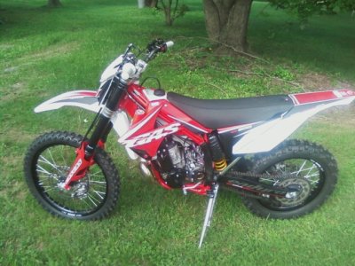 2011 EC 300 2.jpg