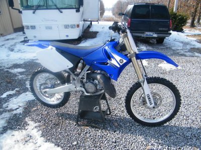 06 yz125.jpg