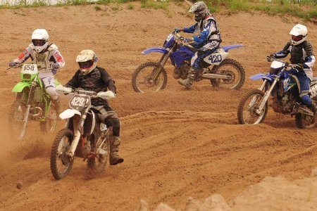 #420_holeshot websize.jpg