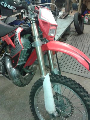 YZ forks on.jpg