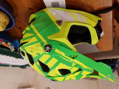 Helmet 1.jpg Helmet 1.jpg